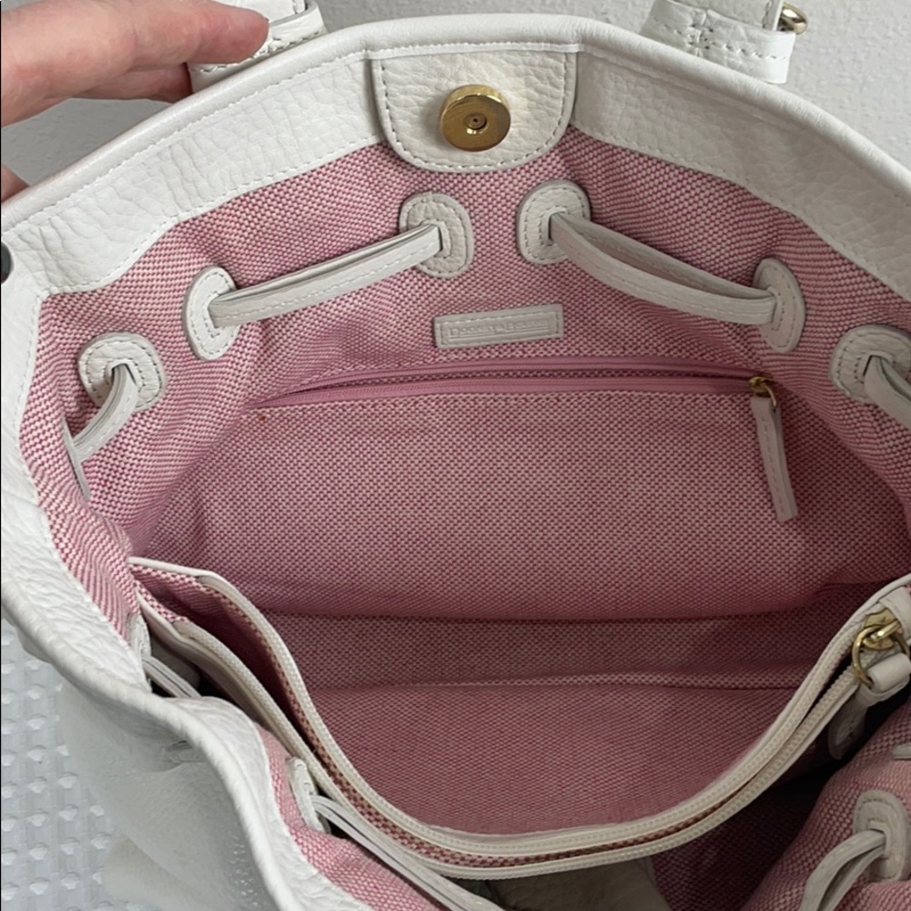 Dooney & Bourke white pebbled leather handbag - Picture 4 of 7